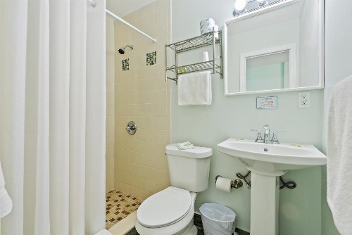 Hollywood Beachside Boutique Suites image 22