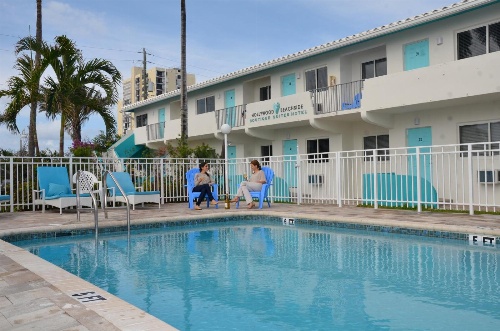 Hollywood Beachside Boutique Suites image 3
